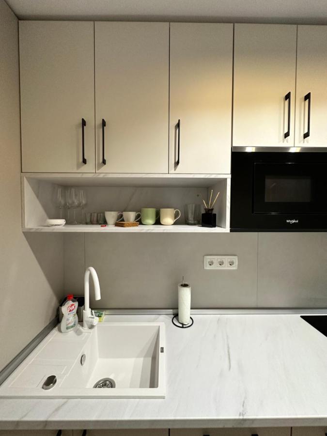 Clujstays Studio Close To City Center Cluj-Napoca Exterior foto